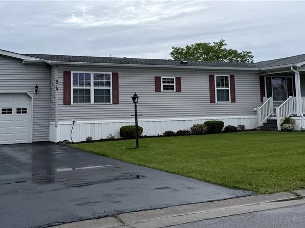 970 Gypsum Mills St, Victor, NY 14564
