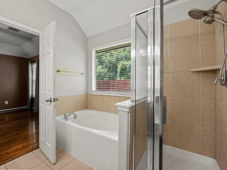6907 Birnam Garden Ln — Photo 23