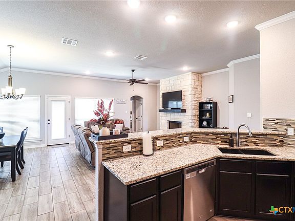 5th image of 5107 Colina Dr