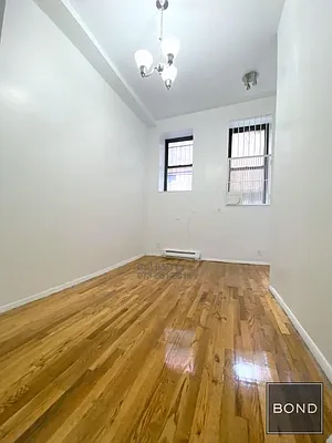 Rented by Bond New York | media 18