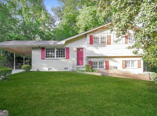 994 Majesty Ln, Morrow, GA 30260