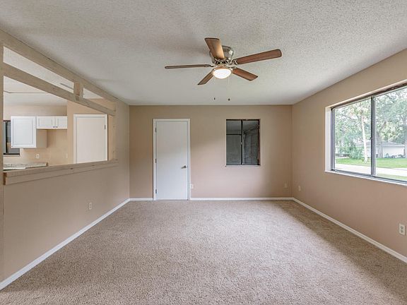 5th image of 3116 Woodland Dr