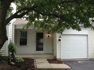 205 Port Royal Cir, Aurora, IL 60504