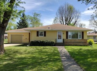 709 4th Ave SW, Sleepy Eye, MN 56085
