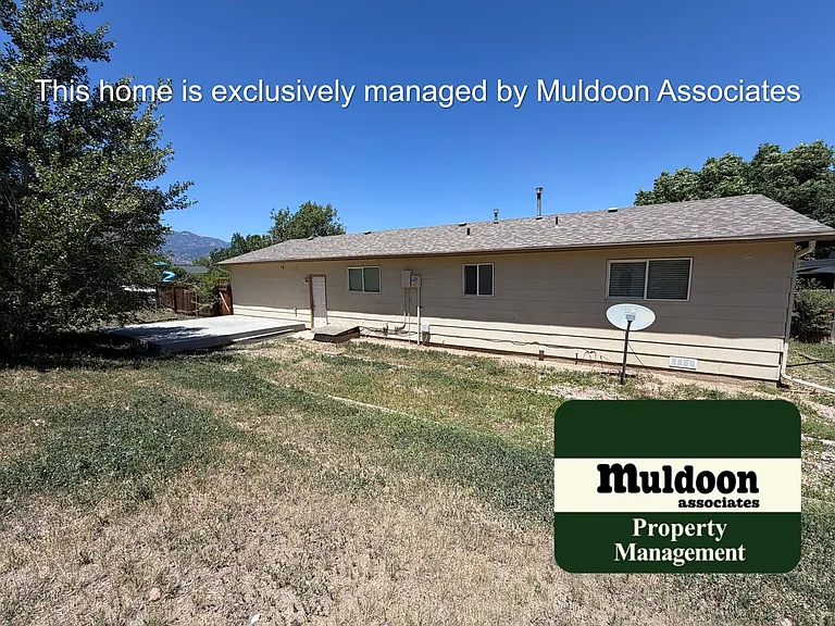 4430 Drummond Cir — Photo 20