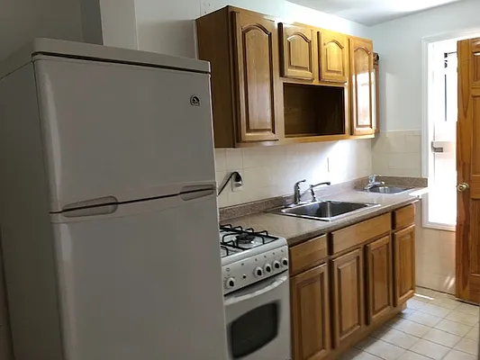 Rented by Friedman Roth Realty | media 14