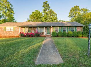 709 Adams St, Scottsboro, AL 35768