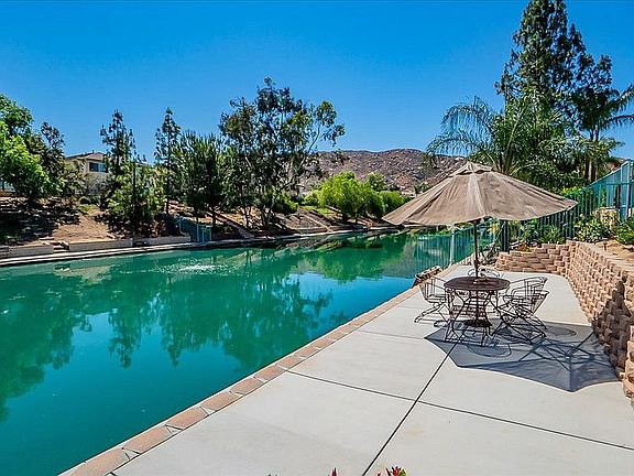 4th image of 16130 Isla Maria Cir