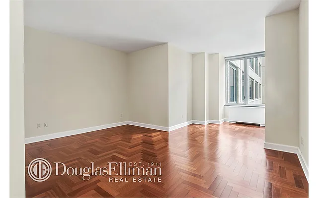 Rented by Douglas Elliman | media 7