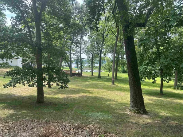 Lane 840 Snow Lake Ln, Fremont, IN 46737
