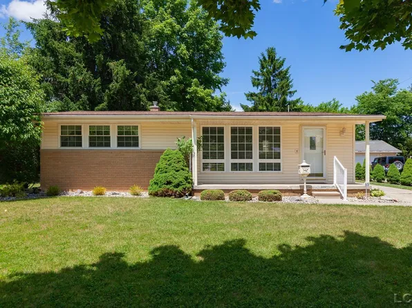 515 Nokomis St, Tecumseh, MI 49286