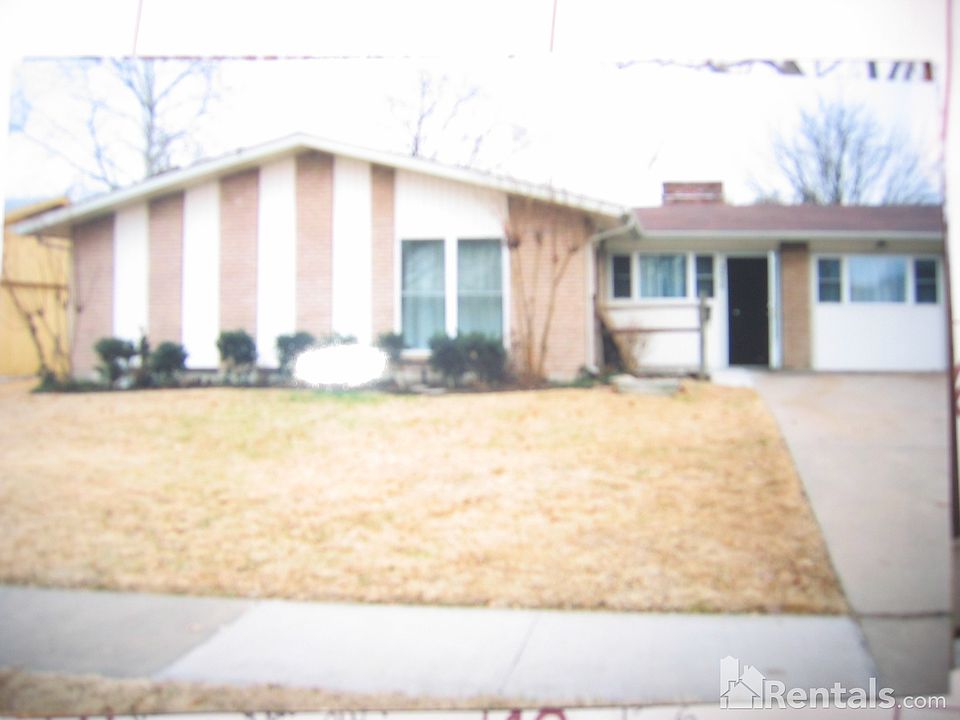 2nd image of 2408 17th St