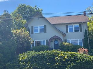 2021 5th Ave N, Seattle, WA 98109