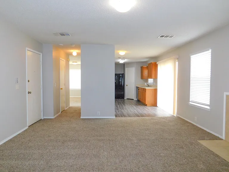 4204 Sonoma Dr — Photo 9