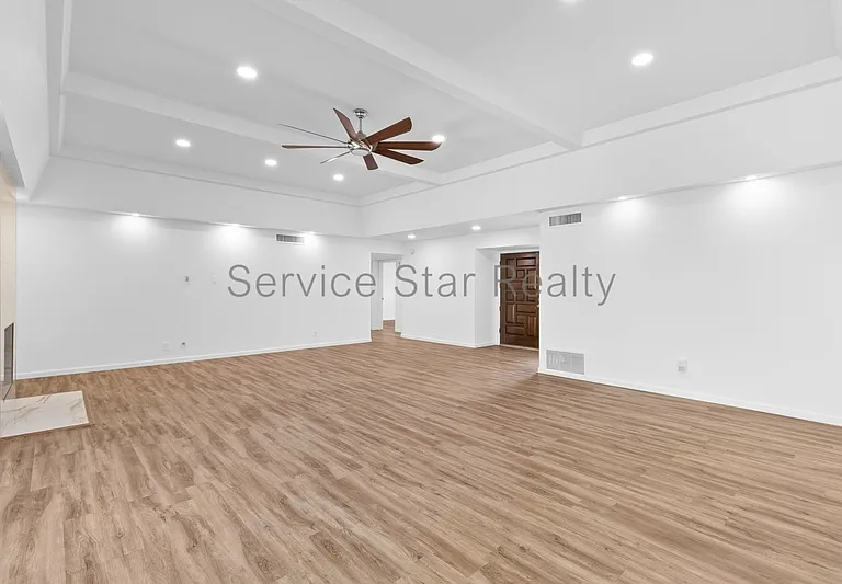 7320 E Rose Ln — Photo 7