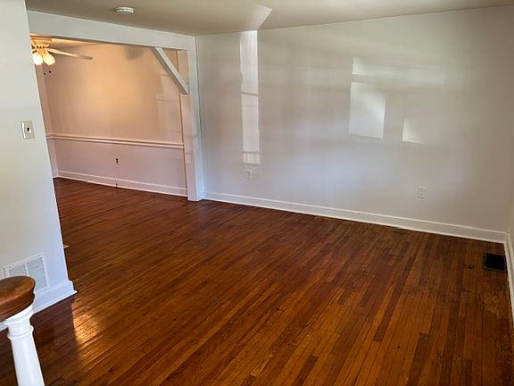 4th image of 46 Prospect St