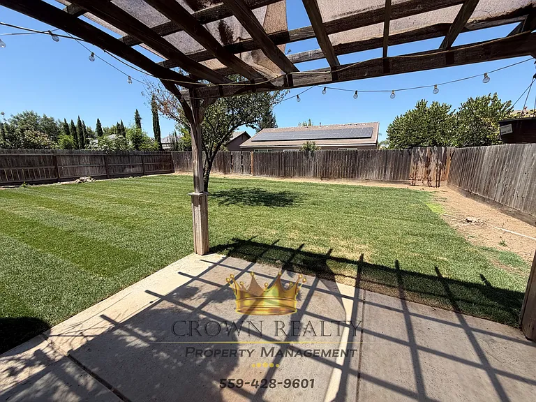 6414 W Perez Ave — Photo 20