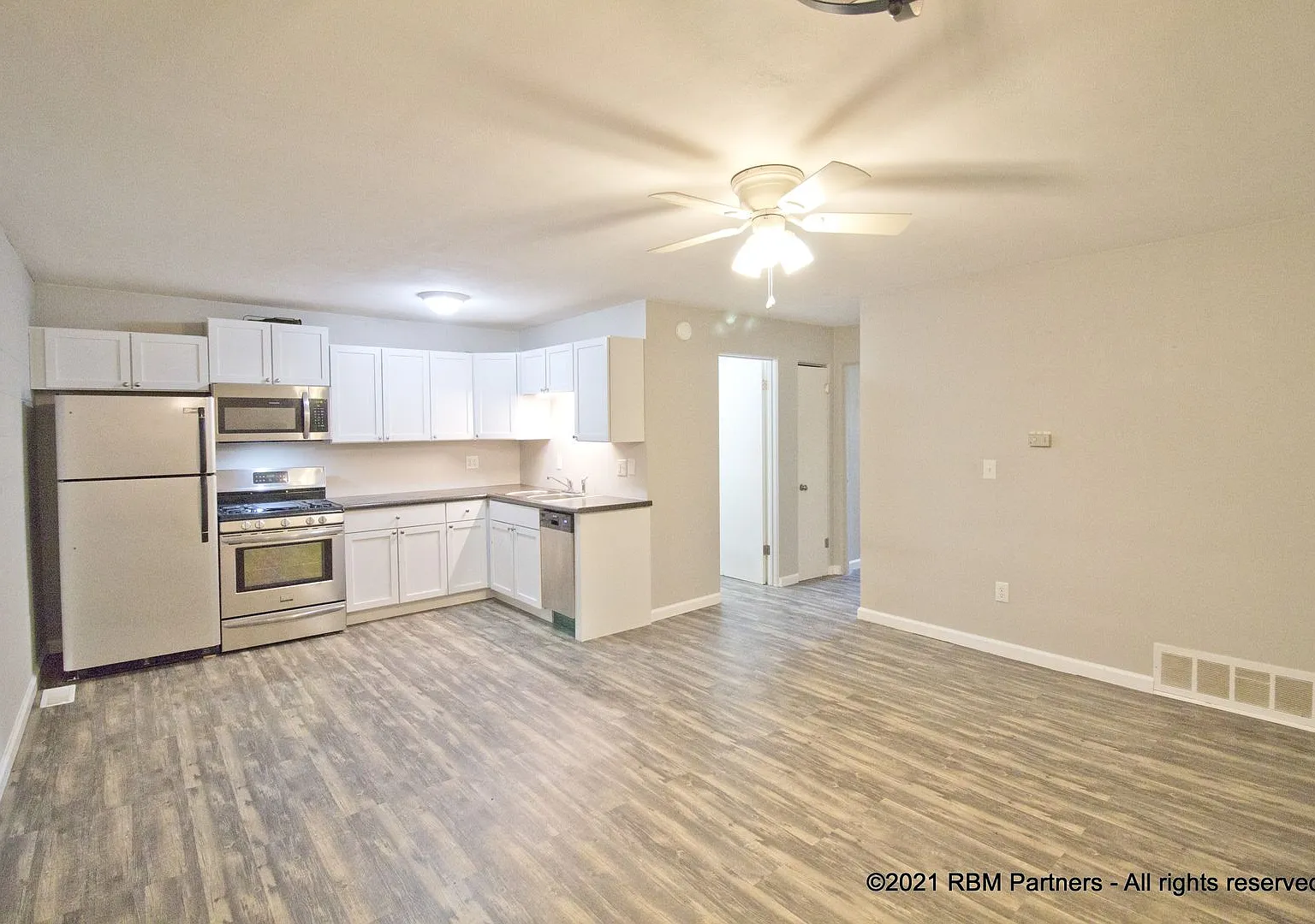 518 Hillsboro — Photo 1