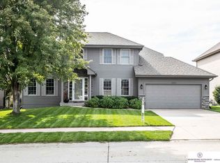 19701 Woolworth Ave, Omaha, NE 68130