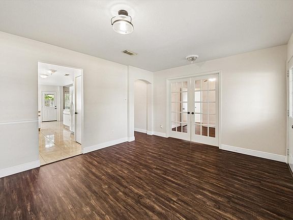 5th image of 3714 Colleen Woods Cir