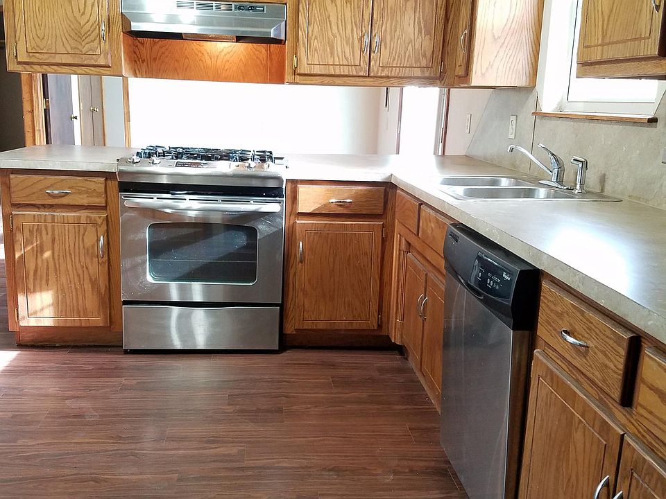 1st image of 909 Lawton