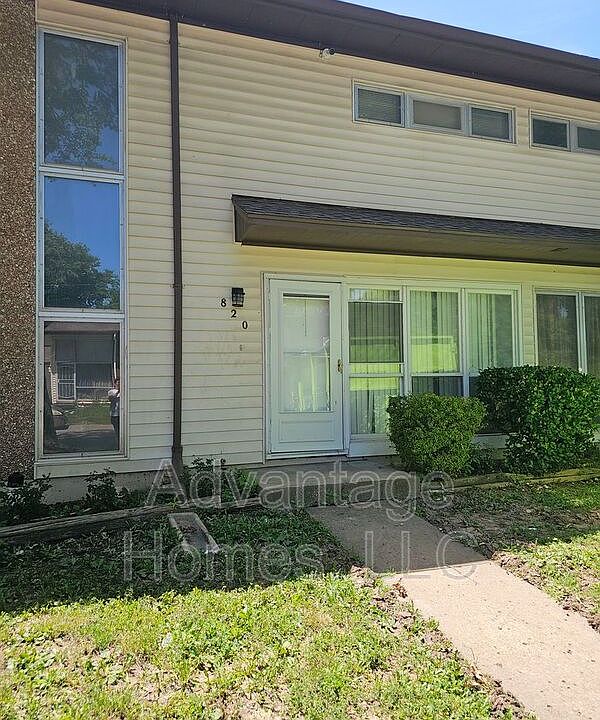 1st image of 820 N 70th St