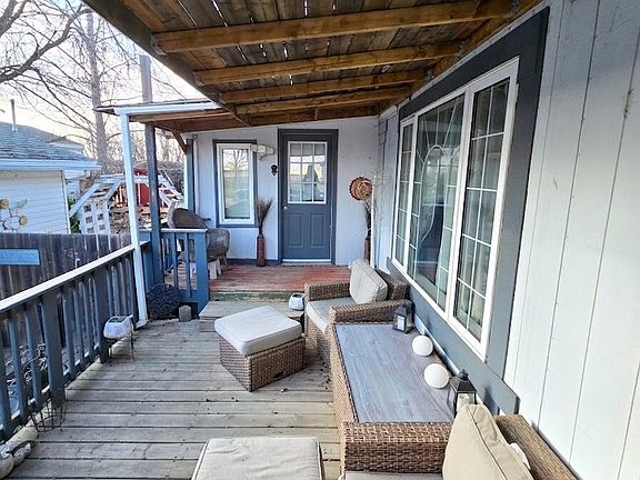 3rd image of 38 Prairie Sun Court