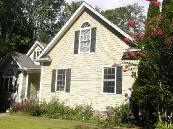 124 Summers Way, Seneca, SC 29672