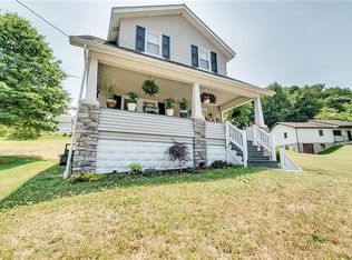 223 Chamberlain St, Leechburg, PA 15656