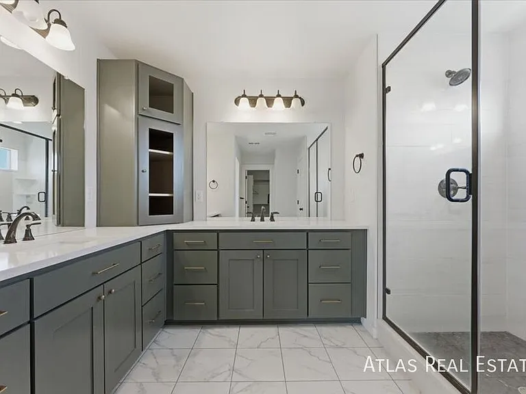 2092 Glean Dr — Photo 24
