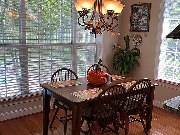 Breakfast nook