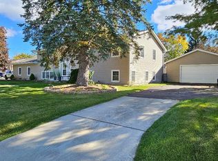 310 Glendale Blvd, Valparaiso, IN 46383
