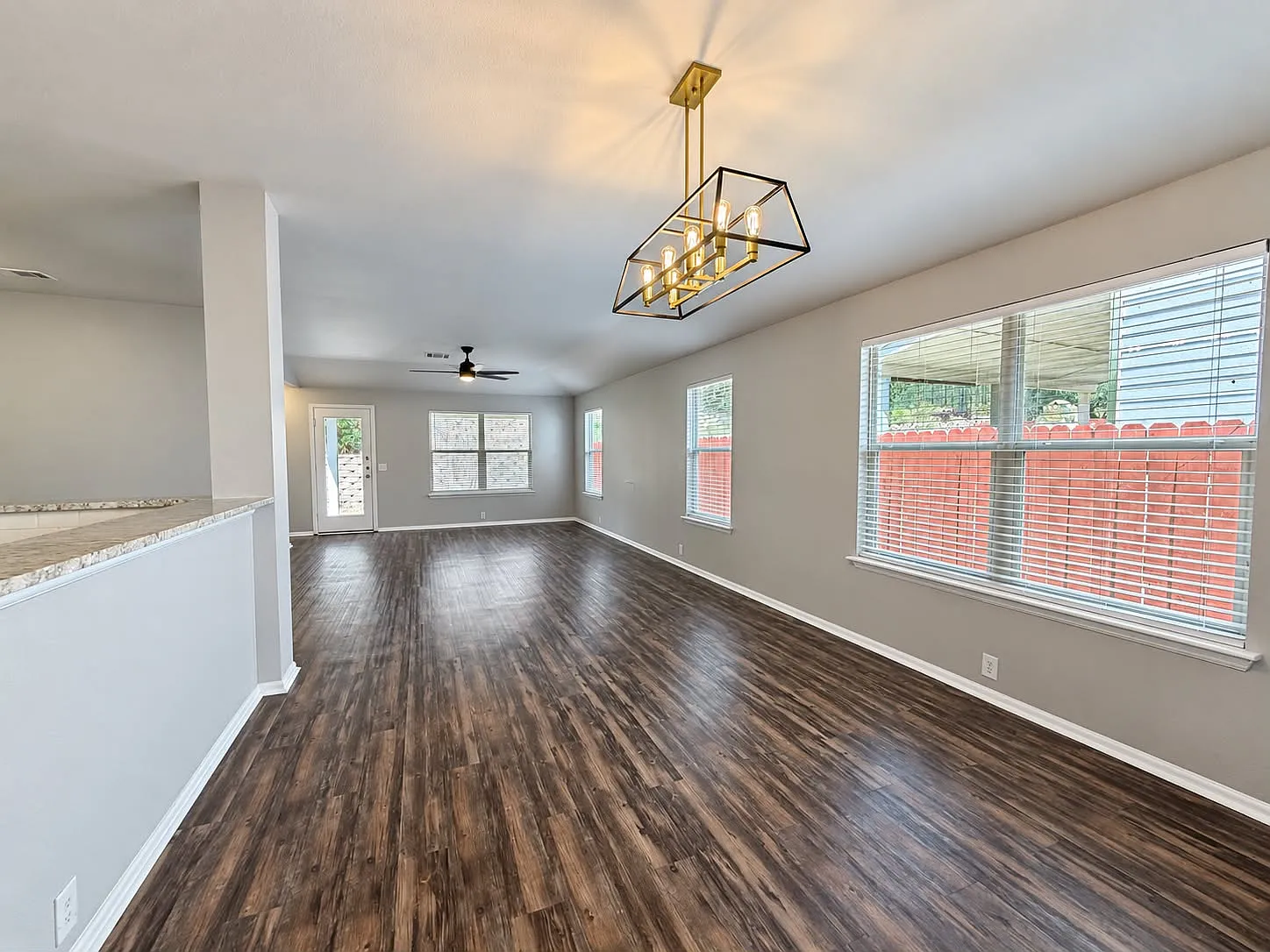 3 bed, 1761 sqft, $1,995 — Photo 3