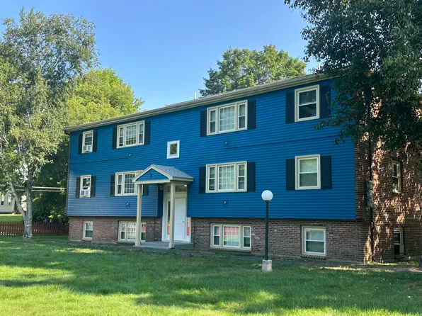 81 Seminary Hl APT 11, West Lebanon, NH 03784