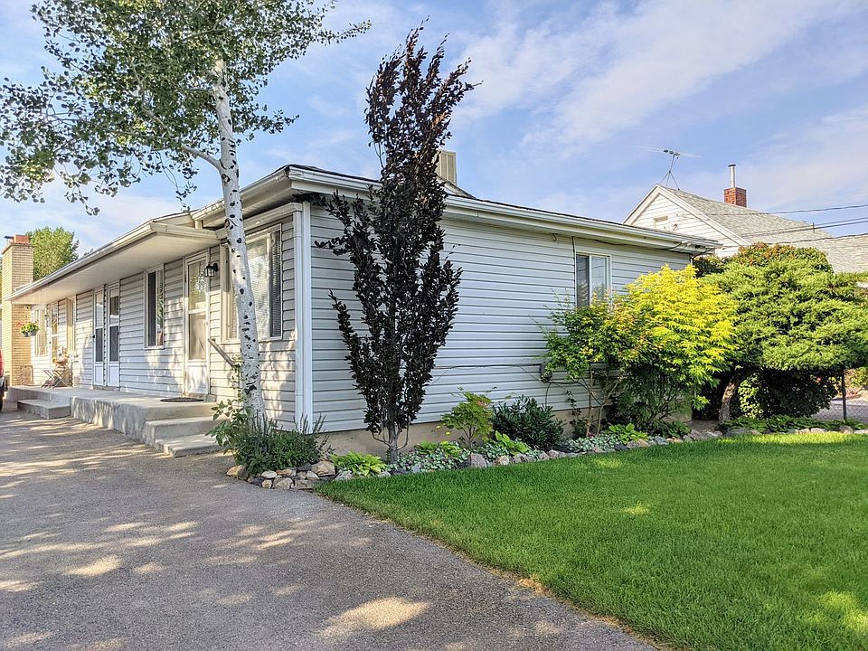 1st image of 107 W Lester Ave #107