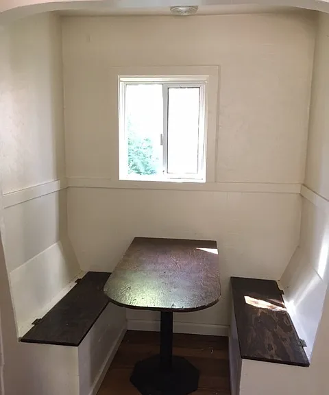430 S Montezuma St — Photo 4