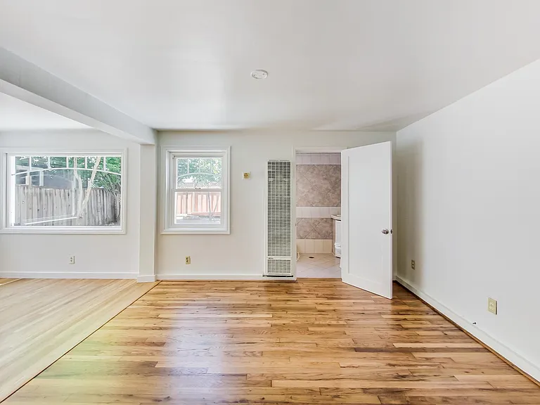 816 Peninsula Ave #B — Photo 9
