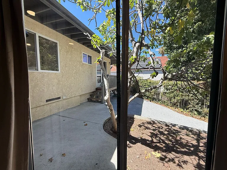 4727 Redland Dr — Photo 19