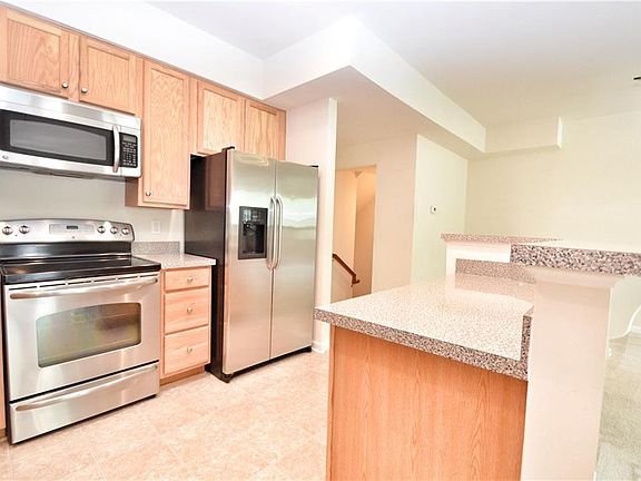 5th image of 116 Daniels Dr