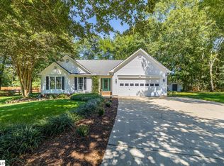 109 Castlegate Ct, Simpsonville, SC 29681