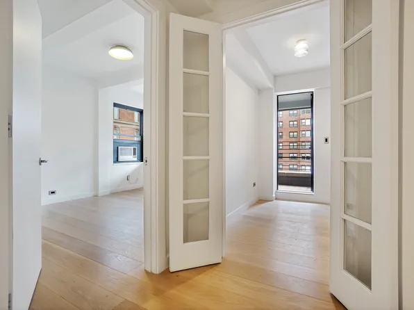 177 East 77th Street image 5 of 12