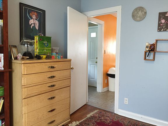 5th image of 953 McKinley Ave