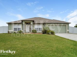4105 NE 10th Ave, Cape Coral, FL 33909