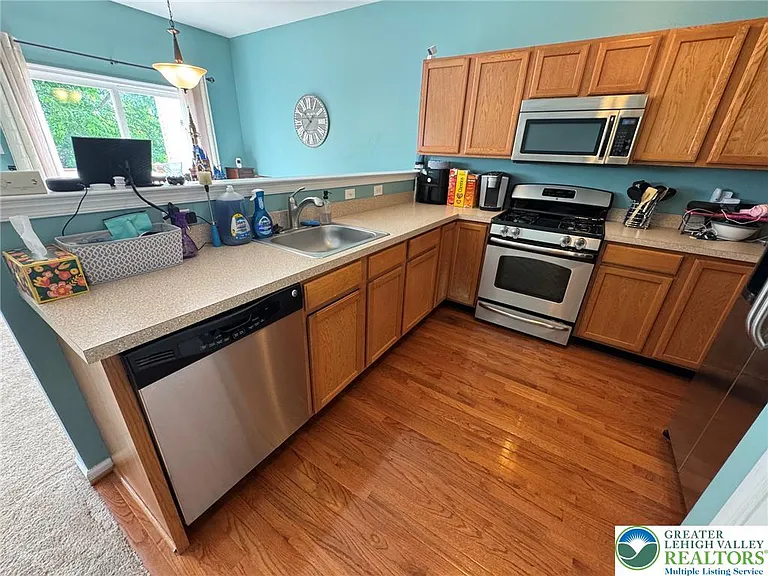 1081 Tudor Dr — Photo 12