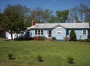 Quiet Area Near Beach!