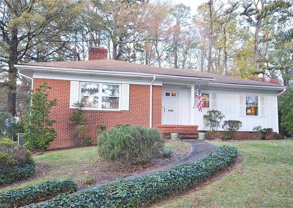 1st image of 1420 W Lake Dr