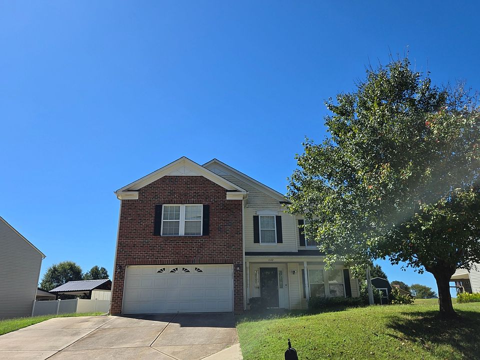 1st image of 1922 Leesburg Dr