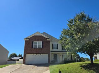 1922 Leesburg Dr, Clover, SC 29710