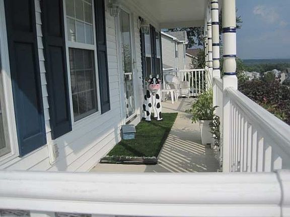 2nd image of 5 Battery Blvd