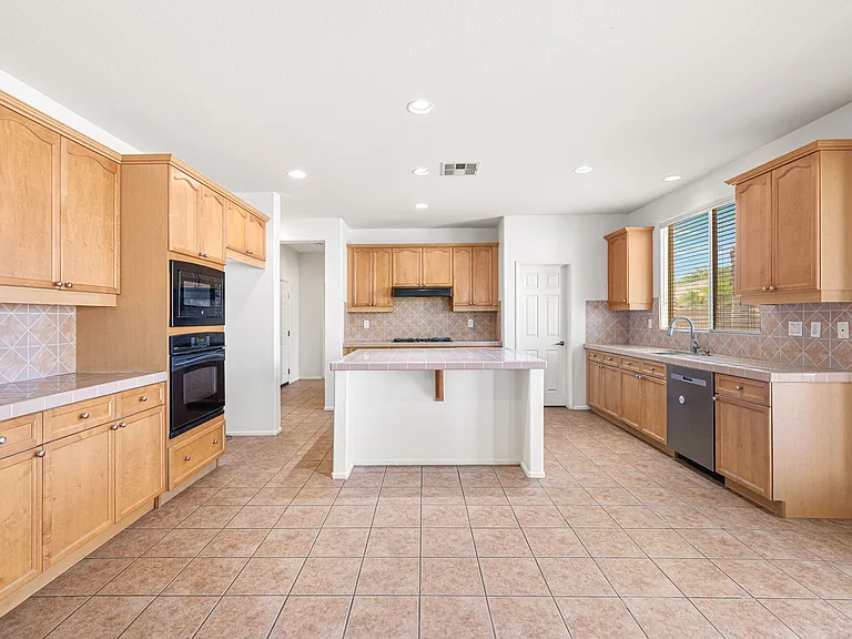 83448 Wagon Rd — Photo 13